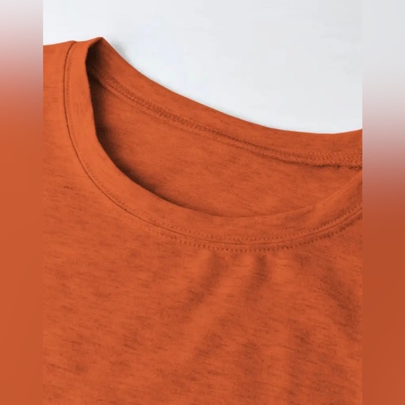 NWT “Undiagnosed but something ain’t right” Funny Orange Graphic Sweatshirt - Picture 3 of 3